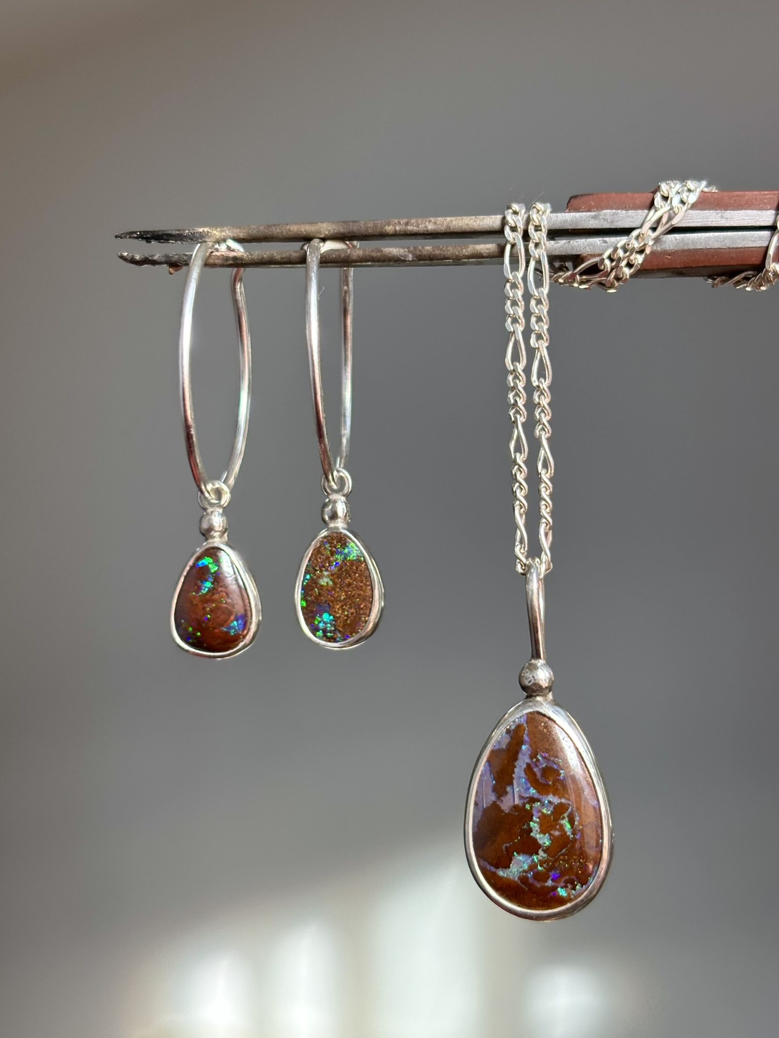 Colgante ópalo boulder australiano - Imagen 3