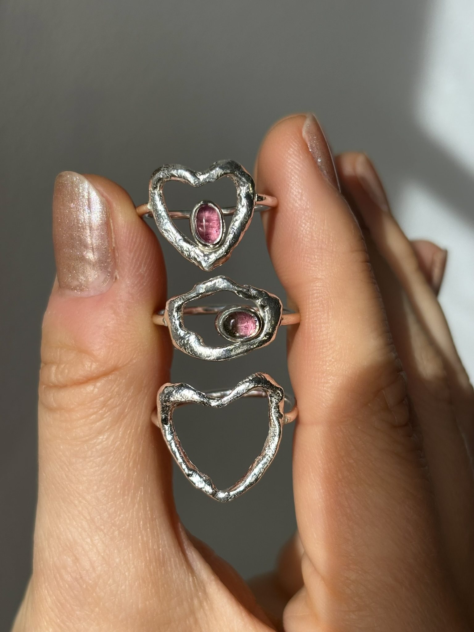 Anillo Resilio con turmalina rosa - Imagen 4